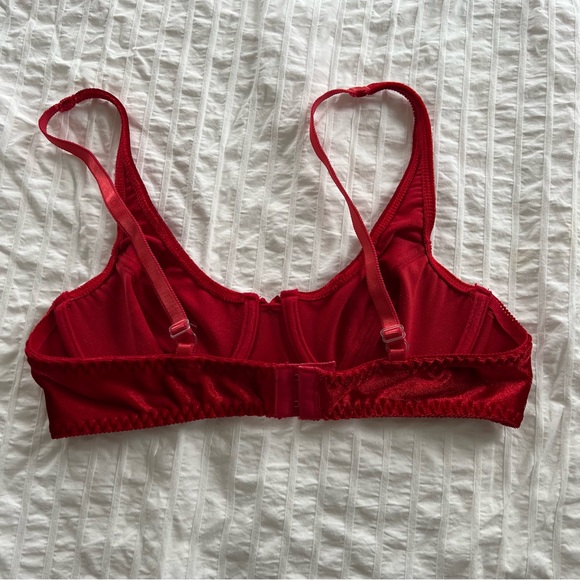 VTG Chilipepper Lingerie Sexy Red Velvet Bra, 36B - Picture 5 of 9